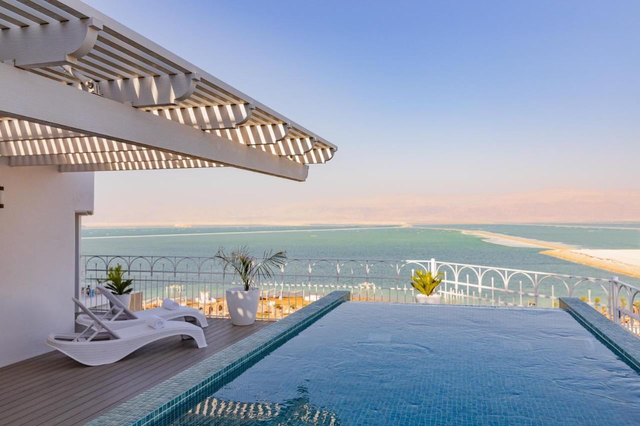 Daniel Dead Sea Hotel En Bokek Exterior foto View of the Dead Sea from the Dead Sea Spa Magdiel