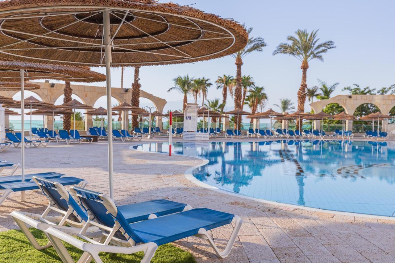 Daniel Dead Sea Hotel En Bokek Exterior foto Pool at the Dead Sea